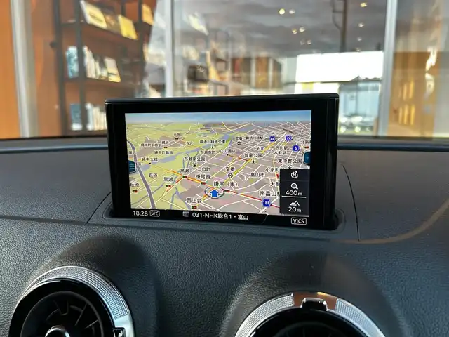 アウディ Ａ３ SB 30TFSI シグネチャーED 富山県 2020(令2)年 2.4万km グレー LED ライトパッケージ/ナビゲーションパッケージ/コンビニエンスパッケージ/アシスタンスパッケージ/ワンオーナー/HDDナビ/フルセグテレビ/バックカメラ/アイドリングストップ/ACCプッシュスタート/ETC2.0/前席シートヒーター/D席パワーシート/パドルシフト