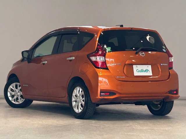 日産 ノート e－パワー メダリスト 宮城県 2017(平29)年 5万km プレミアムコロナオレンジ 純正ナビ/アラウンドビュー/デジタルインナーミラー/フルセグTV/Advansed　safety/・エマージェンシーブレーキ/・車線逸脱警報/・車線逸脱防止支援システム/・踏み間違い衝突防止アシスト/ビークルダイナミクスコントロール/先進ライト/標識検知機能/ステアリングオーディオスイッチ/LEDヘッドライト/ETC/純正アルミホイール/純正フロアマット