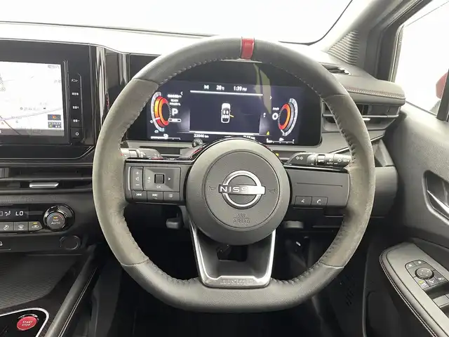 日産 オーラ ニスモ 熊本県 2021(令3)年 2.2万km スーパーブラック ワンオーナー/純正9インチナビ（BT・フルセグ・CD・DVD・SD・USB）/全方位カメラ/ビルトインETC/純正前方ドライブレコーダー/インテリジェントエマージェンシーブレーキ/踏み間違い衝突防止アシスト/標識認識機能/車線逸脱警報/車線逸脱防止支援システム/ふらつき警報機能/ブラインドスポットモニター/横滑り防止/前後クリアランスソナー/ハーフレザーシート/テレビキャンセラー/デジタルインナーミラー/オートホールド/オートライト/オートマチックハイビーム/LEDヘッドライト/スマートキー/プッシュスタート