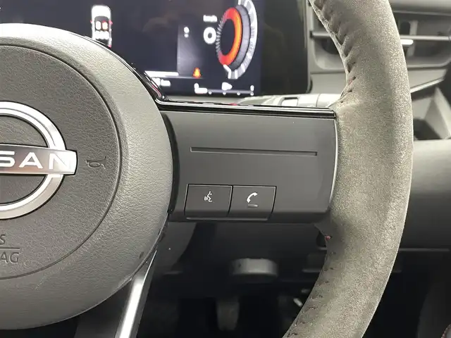 日産 オーラ ニスモ 熊本県 2021(令3)年 2.2万km スーパーブラック ワンオーナー/純正9インチナビ（BT・フルセグ・CD・DVD・SD・USB）/全方位カメラ/ビルトインETC/純正前方ドライブレコーダー/インテリジェントエマージェンシーブレーキ/踏み間違い衝突防止アシスト/標識認識機能/車線逸脱警報/車線逸脱防止支援システム/ふらつき警報機能/ブラインドスポットモニター/横滑り防止/前後クリアランスソナー/ハーフレザーシート/テレビキャンセラー/デジタルインナーミラー/オートホールド/オートライト/オートマチックハイビーム/LEDヘッドライト/スマートキー/プッシュスタート