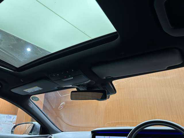 メルセデス・ベンツ ＣＬＳ２２０ｄ スポーツ エクスクルーシブPKG 千葉県 2020(令2)年 6.3万km 白 サンルーフ　/純正ナビ　/３６０°カメラ　/ＡＣＣ　/ＨＵＤ　/黒革　/シートヒーター　/ベンチレーター　/ＬＥＤヘッドライト　/ハイビームアシスト　/電動リアゲート　/エアサス　/Ｂｕｒｍｅｓｔｅｒ音響