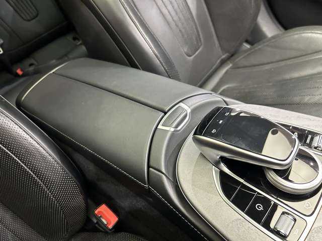 メルセデス・ベンツ ＣＬＳ２２０ｄ スポーツ エクスクルーシブPKG 千葉県 2020(令2)年 6.3万km 白 サンルーフ　/純正ナビ　/３６０°カメラ　/ＡＣＣ　/ＨＵＤ　/黒革　/シートヒーター　/ベンチレーター　/ＬＥＤヘッドライト　/ハイビームアシスト　/電動リアゲート　/エアサス　/Ｂｕｒｍｅｓｔｅｒ音響