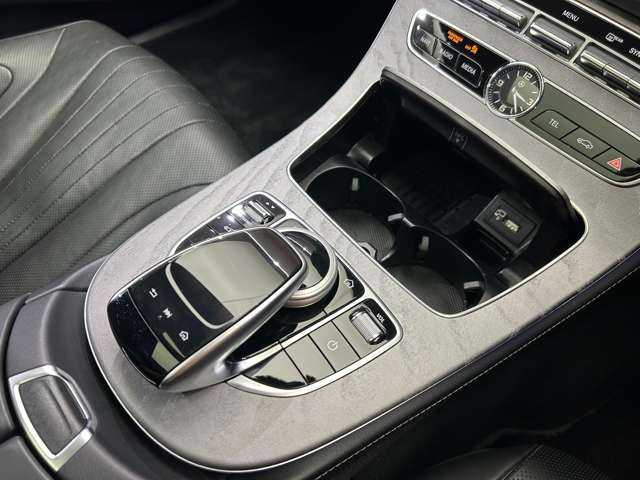 メルセデス・ベンツ ＣＬＳ２２０ｄ スポーツ エクスクルーシブPKG 千葉県 2020(令2)年 6.3万km 白 サンルーフ　/純正ナビ　/３６０°カメラ　/ＡＣＣ　/ＨＵＤ　/黒革　/シートヒーター　/ベンチレーター　/ＬＥＤヘッドライト　/ハイビームアシスト　/電動リアゲート　/エアサス　/Ｂｕｒｍｅｓｔｅｒ音響