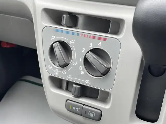 ダイハツ ミラ イース X SAⅢ 茨城県 2020(令2)年 4.3万km ホワイト KENWOODオーディオ/【AM・FM・CD・USB】/前方ドラレコ/前後コーナーセンサー/アイドリングストップ/オートハイビーム/LEDライト/横滑り防止装置/レーンキープアシスト/衝突被害軽減システム/電格ミラー/ドアバイザー/純正ホイールカバー/ヘッドライトレベライザー