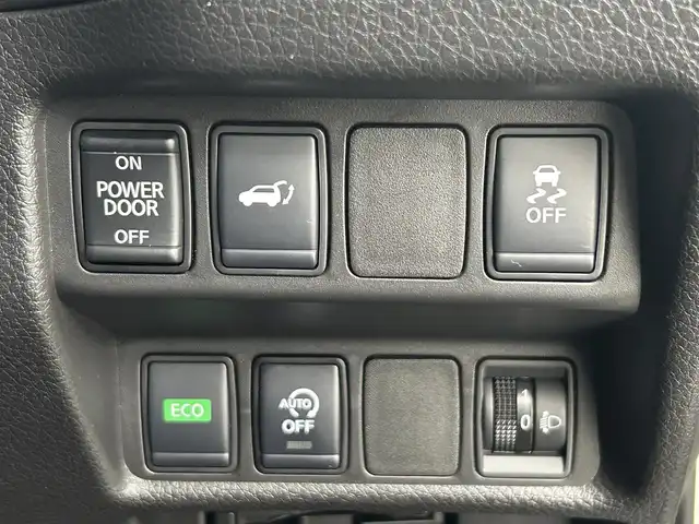 日産 エクストレイル オーテック iパッケージ 道央・札幌 2020(令2)年 4.9万km ブリリアントホワイトパール ・４WD/・寒冷地仕様/・純正10インチナビゲーション(MM519D-L)/　CD/DVD/BT/フルセグ/AUX/SD/USB/・ETC/・アラウンドビューモニター/・レーダークルーズコントロール/・パワーバックドア/・AUTECH専用レザーシート/・AUTECH19インチAW/・前後コーナーセンサー/・横滑り防止装置/・レーンキープアシスト/・デジタルインナーミラー/・プロパイロット/・オートライト/・LEDヘッドライト/・スマートキー/・プッシュスタート/・スペアキー１本/・純正フロアマット/・取説あり/・保証書あり