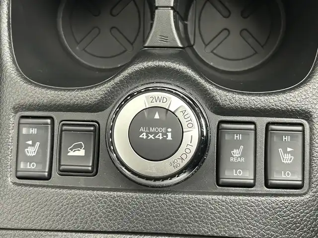 日産 エクストレイル オーテック iパッケージ 道央・札幌 2020(令2)年 4.9万km ブリリアントホワイトパール ・４WD/・寒冷地仕様/・純正10インチナビゲーション(MM519D-L)/　CD/DVD/BT/フルセグ/AUX/SD/USB/・ETC/・アラウンドビューモニター/・レーダークルーズコントロール/・パワーバックドア/・AUTECH専用レザーシート/・AUTECH19インチAW/・前後コーナーセンサー/・横滑り防止装置/・レーンキープアシスト/・デジタルインナーミラー/・プロパイロット/・オートライト/・LEDヘッドライト/・スマートキー/・プッシュスタート/・スペアキー１本/・純正フロアマット/・取説あり/・保証書あり
