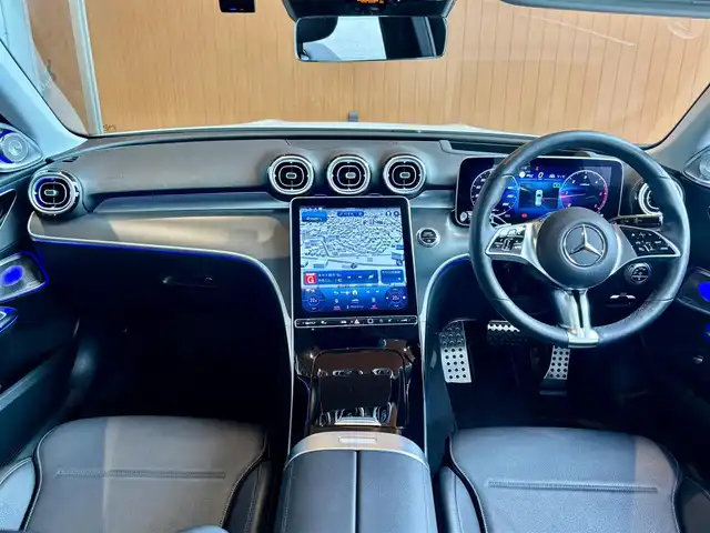 メルセデス・ベンツ Ｃ２２０ｄ 4マチック オールテレイン 宮城県 2022(令4)年 2.2万km 白 純正ナビ/AppleCarPlay/Bluetooth機能/ESP/DSR/レーンキープアシスト/パークトロニック/電動パーキングアシスト/アクティブステアリングアシスト/全周囲カメラ/ヘッドアップディスプレイ/メモリ機能付きパワーシート/シートヒーター/シートキネティック/パノラミックサンルーフ/アンビエントライト/ドラレコ（前後）/置くだけ充電/USB