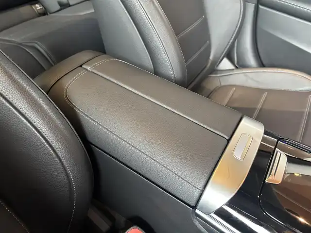 メルセデス・ベンツ Ｃ２２０ｄ 4マチック オールテレイン 宮城県 2022(令4)年 2.2万km 白 純正ナビ/AppleCarPlay/Bluetooth機能/ESP/DSR/レーンキープアシスト/パークトロニック/電動パーキングアシスト/アクティブステアリングアシスト/全周囲カメラ/ヘッドアップディスプレイ/メモリ機能付きパワーシート/シートヒーター/シートキネティック/パノラミックサンルーフ/アンビエントライト/ドラレコ（前後）/置くだけ充電/USB