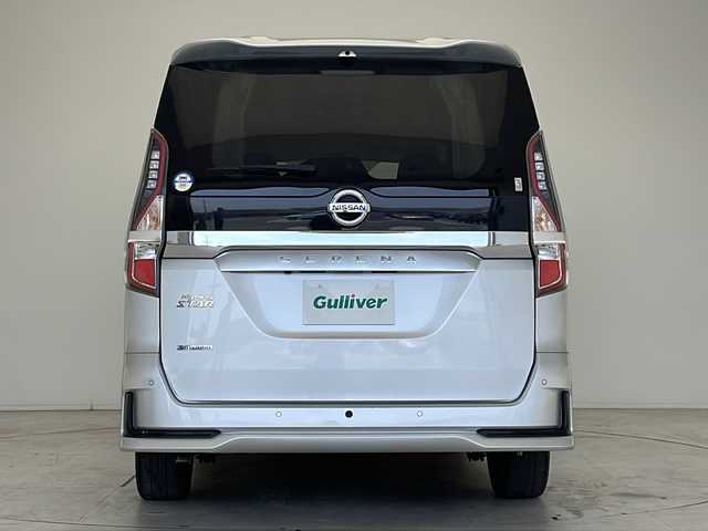 日産 セレナ ハイウェイスター V 愛知県 2022(令4)年 6万km ブリリアントシルバー プロパイロット/衝突軽減システム/純正１０型SDナビ（SDなし）/フリップダウンモニター/両側パワースライドドア/全方位カメラ/クルーズコントロール/フルセグ/CD/DVD/Bluetooth/バックカメラ/イージーオープン機能/コーナーセンサー/純正アルミホイール/ブラインドスポットモニター/インテリジェントミラー/リアオートエアコン/ドライブレコーダー/ETC/ステアリングスイッチ/スマートキー/プッシュスタート