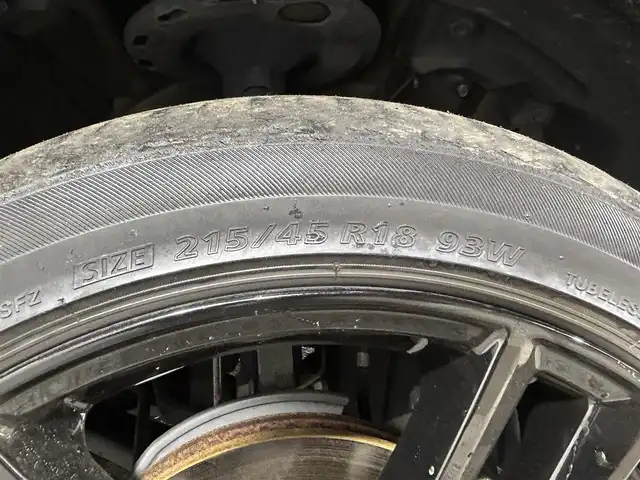 トヨタ ヴォクシー ZS 煌 大阪府 2018(平30)年 2.9万km ブラック TRDエアロ 純正10incナビ(フルセグ/DVD再生/Bluetooth) バックカメラ 後席モニター ETC 両側パワースライドドア 衝突軽減 クルコン トヨタセーフティセンス オートライト