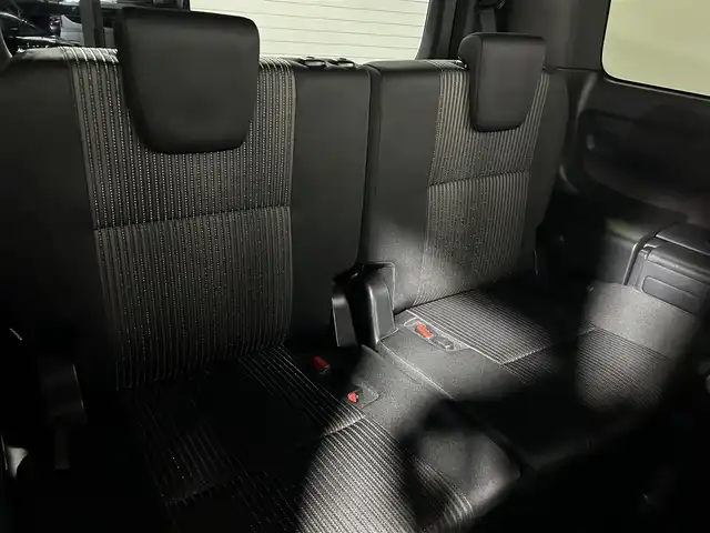 トヨタ ヴォクシー ZS 煌 大阪府 2018(平30)年 2.9万km ブラック TRDエアロ 純正10incナビ(フルセグ/DVD再生/Bluetooth) バックカメラ 後席モニター ETC 両側パワースライドドア 衝突軽減 クルコン トヨタセーフティセンス オートライト