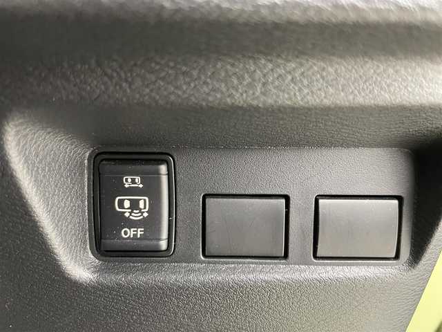 三菱 ｅＫクロススペース G 富山県 2020(令2)年 3.2万km オリーブグリーン 4WD/ワンオーナー/純正ナビ(AM/FM/CD/DVD/BT)/全方位カメラ(フロント、バック、サイド)/フルセグTV/レーダークルーズコントロール/衝突軽減装置/電子パーキングブレーキ/オートブレーキホールド/前後コーナーセンサー/片側パワースライドドア/前方ドライブレコーダー/デジタルインナー/純正AW付サマータイヤ車載/ダウンヒルアシストコントロール/ETC/社外AW/純正フロアマット/アイドリングストップ/オートライト/取扱説明書/保証証