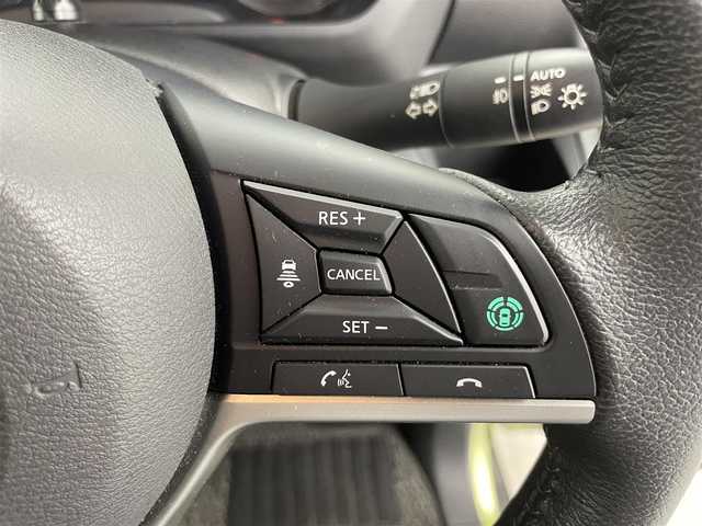 三菱 ｅＫクロススペース G 富山県 2020(令2)年 3.2万km オリーブグリーン 4WD/ワンオーナー/純正ナビ(AM/FM/CD/DVD/BT)/全方位カメラ(フロント、バック、サイド)/フルセグTV/レーダークルーズコントロール/衝突軽減装置/電子パーキングブレーキ/オートブレーキホールド/前後コーナーセンサー/片側パワースライドドア/前方ドライブレコーダー/デジタルインナー/純正AW付サマータイヤ車載/ダウンヒルアシストコントロール/ETC/社外AW/純正フロアマット/アイドリングストップ/オートライト/取扱説明書/保証証