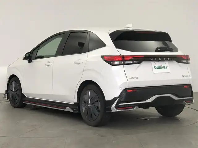 日産 ノート X 愛知県 2021(令3)年 2.9万km ピュアホワイトパール ・日産コネクトナビ（9インチ）/・BLUETOOTH/USB/・BUSOUフルエアロ/・インテリジェントルームミラー/・インテリジェントアラウンドビューモニター/・ブラインドスポットモニター/・エマージェンシーブレーキ/・オートハイビーム/・フロアマット/・電動パーキングブレーキ/・ビルトインETC2.0/・シートリフター/・スマートキー/・LEDライト