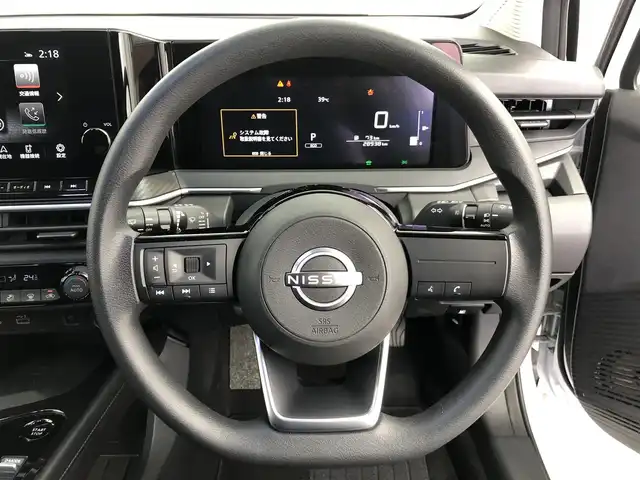 日産 ノート X 愛知県 2021(令3)年 2.9万km ピュアホワイトパール ・日産コネクトナビ（9インチ）/・BLUETOOTH/USB/・BUSOUフルエアロ/・インテリジェントルームミラー/・インテリジェントアラウンドビューモニター/・ブラインドスポットモニター/・エマージェンシーブレーキ/・オートハイビーム/・フロアマット/・電動パーキングブレーキ/・ビルトインETC2.0/・シートリフター/・スマートキー/・LEDライト