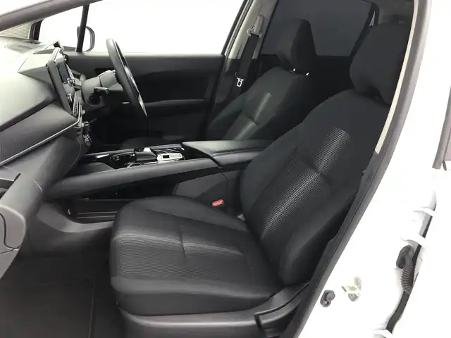 日産 ノート X 愛知県 2021(令3)年 2.9万km ピュアホワイトパール ・日産コネクトナビ（9インチ）/・BLUETOOTH/USB/・BUSOUフルエアロ/・インテリジェントルームミラー/・インテリジェントアラウンドビューモニター/・ブラインドスポットモニター/・エマージェンシーブレーキ/・オートハイビーム/・フロアマット/・電動パーキングブレーキ/・ビルトインETC2.0/・シートリフター/・スマートキー/・LEDライト