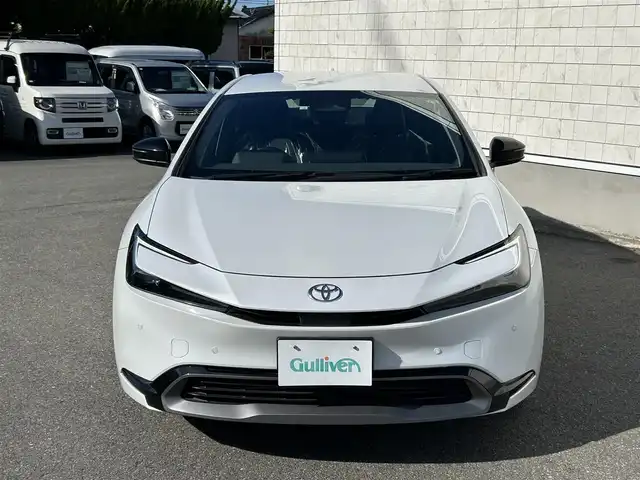 トヨタ プリウス Z 山形県 2023(令5)年 2.7万km プラチナホワイトパールマイカ 4WD/純正ナビ/FM/AM/フルセグ//トヨタセーフティセンス/プリクラッシュセーフティ/レーンディパーチャーアラート/ブラインドスポットモニター/パーソナルデジタルアシスタント/ロードサインアシスト/クリアランスソナー/リヤクロストラフィックアラート/パーキングサポートブレーキ/デジタルインナーミラー/クルーズコントロール/パーキングアシスト/パワーバックドア/レザーシート/パワーシート/シートヒーター/エアーシート/革巻きステアリング/ハンドルヒーター/オートマチックハイビーム/オートライト/LEDヘッドライト/フォグランプ/ビルトインETC2.0/AC100V/DRIVE MODE/EV MODE/スマートキー/プッシュスタート/横滑り防止