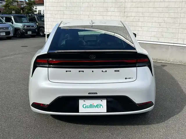 トヨタ プリウス Z 山形県 2023(令5)年 2.7万km プラチナホワイトパールマイカ 4WD/純正ナビ/FM/AM/フルセグ//トヨタセーフティセンス/プリクラッシュセーフティ/レーンディパーチャーアラート/ブラインドスポットモニター/パーソナルデジタルアシスタント/ロードサインアシスト/クリアランスソナー/リヤクロストラフィックアラート/パーキングサポートブレーキ/デジタルインナーミラー/クルーズコントロール/パーキングアシスト/パワーバックドア/レザーシート/パワーシート/シートヒーター/エアーシート/革巻きステアリング/ハンドルヒーター/オートマチックハイビーム/オートライト/LEDヘッドライト/フォグランプ/ビルトインETC2.0/AC100V/DRIVE MODE/EV MODE/スマートキー/プッシュスタート/横滑り防止