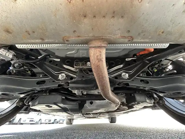 トヨタ プリウス Z 山形県 2023(令5)年 2.7万km プラチナホワイトパールマイカ 4WD/純正ナビ/FM/AM/フルセグ//トヨタセーフティセンス/プリクラッシュセーフティ/レーンディパーチャーアラート/ブラインドスポットモニター/パーソナルデジタルアシスタント/ロードサインアシスト/クリアランスソナー/リヤクロストラフィックアラート/パーキングサポートブレーキ/デジタルインナーミラー/クルーズコントロール/パーキングアシスト/パワーバックドア/レザーシート/パワーシート/シートヒーター/エアーシート/革巻きステアリング/ハンドルヒーター/オートマチックハイビーム/オートライト/LEDヘッドライト/フォグランプ/ビルトインETC2.0/AC100V/DRIVE MODE/EV MODE/スマートキー/プッシュスタート/横滑り防止