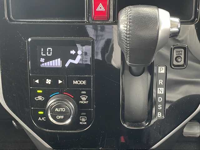 トヨタ ルーミー カスタムG S 三重県 2018(平30)年 5万km レーザーブルークリスタルシャイン 純正9型ナビ/バックカメラ/衝突軽減ブレーキ/レーンキープアシスト/先行車発進お知らせ/両側パワースライドドア/レーダークルーズコントロール/ステアリングリモコン/LEDヘッドライト/オートライト/フォグライト/社外ドライブレコーダー/社外レーダー/アイドリングストップ/純正アルミホイール/電動格納ミラー/禁煙車