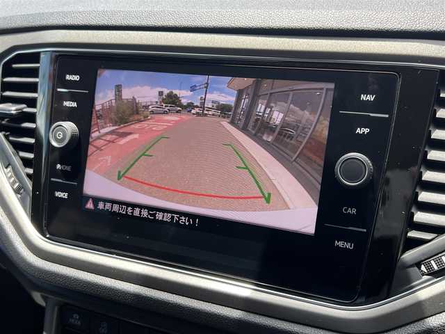 フォルクスワーゲン ＶＷ Ｔ－ロック TSI スタイル デザインPKG 香川県 2021(令3)年 3.2万km 白Ⅱ ワンオーナー/アップルカープレイ/アンドロイドオート/【Bluetooth】/バックカメラ/USB/電動リアゲート/レーンキープアシスト/衝突被害軽減システム/純正ビルトインETC2.0/純正前後ドライブレコーダー/純正17インチアルミ/ルーフレール/BSM/24年製サマータイヤ