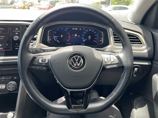 フォルクスワーゲン ＶＷ Ｔ－ロック TSI スタイル デザインPKG 香川県 2021(令3)年 3.2万km 白Ⅱ ワンオーナー/アップルカープレイ/アンドロイドオート/【Bluetooth】/バックカメラ/USB/電動リアゲート/レーンキープアシスト/衝突被害軽減システム/純正ビルトインETC2.0/純正前後ドライブレコーダー/純正17インチアルミ/ルーフレール/BSM/24年製サマータイヤ