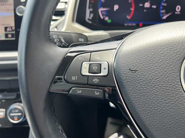 フォルクスワーゲン ＶＷ Ｔ－ロック TSI スタイル デザインPKG 香川県 2021(令3)年 3.2万km 白Ⅱ ワンオーナー/アップルカープレイ/アンドロイドオート/【Bluetooth】/バックカメラ/USB/電動リアゲート/レーンキープアシスト/衝突被害軽減システム/純正ビルトインETC2.0/純正前後ドライブレコーダー/純正17インチアルミ/ルーフレール/BSM/24年製サマータイヤ