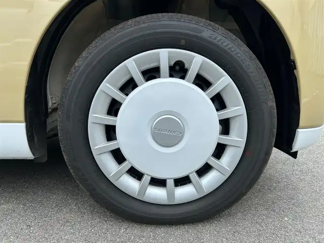 ダイハツ ムーヴ キャンバス ストライプス G 大阪府 2025(令7)年 0.3万km シャイニングホワイトパール/サンドベージュメタリック スマートアシスト/純正ナビ　/   フルセグTV/CD/DVD/Bluetooth/USB　/バックモニター　/クリアランスソナー　/前席シートヒーター　/両側パワースライドドア　/アイドリングストップ/オートマチックハイビーム/純正14インチアルミホイール　/純正フロアマット　/プッシュスタート　/スマートキー　/ＬＥＤライト