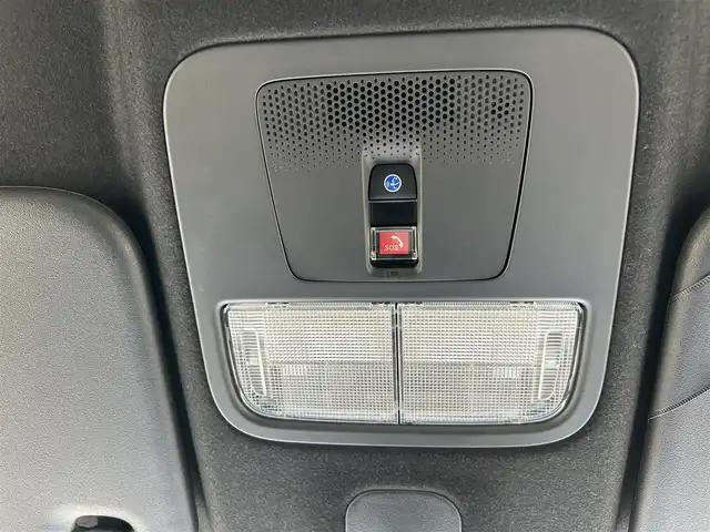 ホンダ Ｎ ＢＯＸ カスタム コーディネートスタイル 岡山県 2023(令5)年 2.6万km プラチナホワイトパール 純正8インチディスプレオオーディオ/AM、FM、Bluetooth、/AppleCarplay、AndroidAuto/バックカメラ/ETC/ロールサンシェード/シートバックテーブル/電動パーキングブレーキ/ブレーキホールド/ホンダセンシング/・衝突軽減ブレーキ/・歩行者事故低減ステアリング/・標識認識機能/・車線維持支援システム/・オートハイビーム/・後方誤発進抑制機能/・急アクセル抑制機能/・先行車発進お知らせ機能/・路外逸脱抑制機能/・渋滞追従機能付きアダブティブクルーズコントロール/・誤発進抑制機能/・近距離衝突軽減ブレーキ/・パーキングセンサーシステム