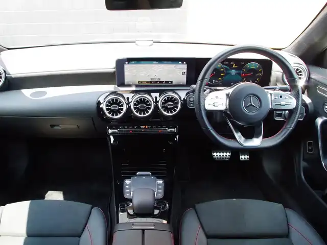 メルセデス・ベンツ Ｍ・ベンツ ＣＬＡ１８０ Sブレイク AMGライン 埼玉県 2022(令4)年 1.7万km コスモスブラック 1オーナー/ブラックハーフレザーシート/アダプティブクルーズコントロール/レーダーセーフティパッケージ/電動スライディングルーフ/CarPlay/パークセンサー/ブラインドスポットモニター/バックカメラ/純正ナビ/ドラレコ/ETC/シートヒーター/シートポジションメモリー機能