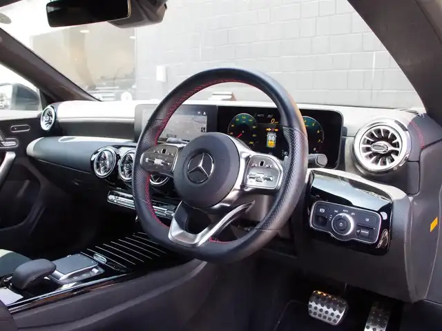 メルセデス・ベンツ Ｍ・ベンツ ＣＬＡ１８０ Sブレイク AMGライン 埼玉県 2022(令4)年 1.7万km コスモスブラック 1オーナー/ブラックハーフレザーシート/アダプティブクルーズコントロール/レーダーセーフティパッケージ/電動スライディングルーフ/CarPlay/パークセンサー/ブラインドスポットモニター/バックカメラ/純正ナビ/ドラレコ/ETC/シートヒーター/シートポジションメモリー機能