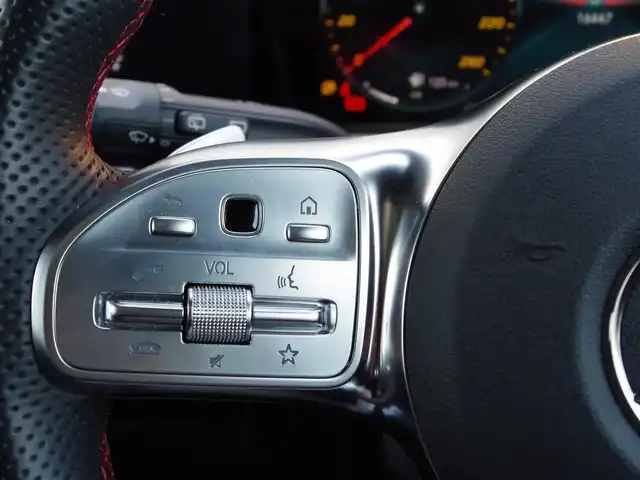 メルセデス・ベンツ Ｍ・ベンツ ＣＬＡ１８０ Sブレイク AMGライン 埼玉県 2022(令4)年 1.7万km コスモスブラック 1オーナー/ブラックハーフレザーシート/アダプティブクルーズコントロール/レーダーセーフティパッケージ/電動スライディングルーフ/CarPlay/パークセンサー/ブラインドスポットモニター/バックカメラ/純正ナビ/ドラレコ/ETC/シートヒーター/シートポジションメモリー機能