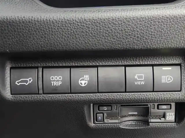 トヨタ ＲＡＶ４ ＰＨＶ Z 愛知県 2023(令5)年 4万km アティチュードブラックマイカ/プラチナホワイトパールマイカ ４WD/トヨタセーフティーセンス/・車線逸脱/・衝突軽減/・プリクラッシュ/・オートハイビーム/・アラウンドビューモニター/・レーダークルーズコントロール/純正ディスプレイナビ/・フルセグ/・Bluetooth/・Applecarplay/パワーバックドア/ステアリングヒーター/サンルーフ/デジタルインナーミラー/ステアリングリモコン/革巻きステアリング/レザーシート/パワーシート（D・N）/シートヒーター/エアシート/HUD/純正ドライブレコーダー/３Dフロアマット/エンケイAW