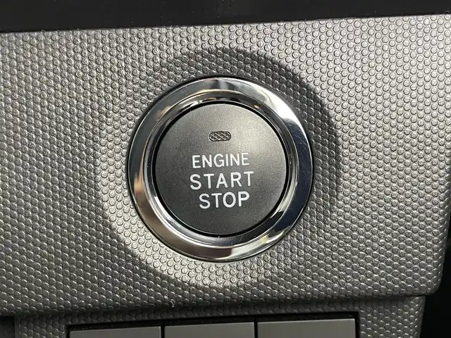 ダイハツ タフト G ターボ クロムベンチャー 愛知県 2022(令4)年 4.8万km サンドベージュメタリック スマートアシスト/　　・衝突警報機能/　　・衝突回避支援ブレーキ機能/　　・車線逸脱警報機能/　　・路側逸脱警報/　　・ふらつき警報/　　・アダプティブクルーズコントロール/　　・アダプティブドライビングハイビーム/　　・コーナーセンサー　/　　・パノラマモニター　/ディーラーオプション9インチナビ/　　CD/DVD/BT/フルセグ/ドライブレコーダー/ETC/革巻きステアリング/ステアリングリモコン/シートヒーター/ガラスルーフ/ルーフレール/純正LEDヘッドライト/フォグランプ/純正15インチアルミホイール