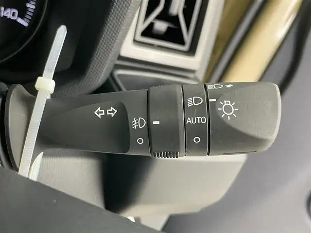 ダイハツ タフト G ターボ クロムベンチャー 愛知県 2022(令4)年 4.8万km サンドベージュメタリック スマートアシスト/　　・衝突警報機能/　　・衝突回避支援ブレーキ機能/　　・車線逸脱警報機能/　　・路側逸脱警報/　　・ふらつき警報/　　・アダプティブクルーズコントロール/　　・アダプティブドライビングハイビーム/　　・コーナーセンサー　/　　・パノラマモニター　/ディーラーオプション9インチナビ/　　CD/DVD/BT/フルセグ/ドライブレコーダー/ETC/革巻きステアリング/ステアリングリモコン/シートヒーター/ガラスルーフ/ルーフレール/純正LEDヘッドライト/フォグランプ/純正15インチアルミホイール