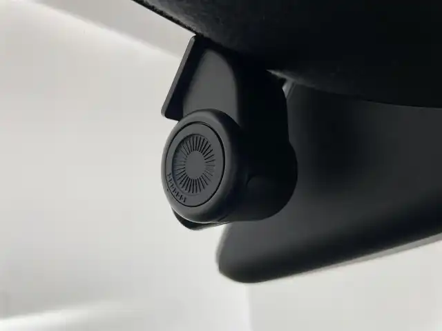 ダイハツ タフト G ターボ クロムベンチャー 愛知県 2022(令4)年 4.8万km サンドベージュメタリック スマートアシスト/　　・衝突警報機能/　　・衝突回避支援ブレーキ機能/　　・車線逸脱警報機能/　　・路側逸脱警報/　　・ふらつき警報/　　・アダプティブクルーズコントロール/　　・アダプティブドライビングハイビーム/　　・コーナーセンサー　/　　・パノラマモニター　/ディーラーオプション9インチナビ/　　CD/DVD/BT/フルセグ/ドライブレコーダー/ETC/革巻きステアリング/ステアリングリモコン/シートヒーター/ガラスルーフ/ルーフレール/純正LEDヘッドライト/フォグランプ/純正15インチアルミホイール