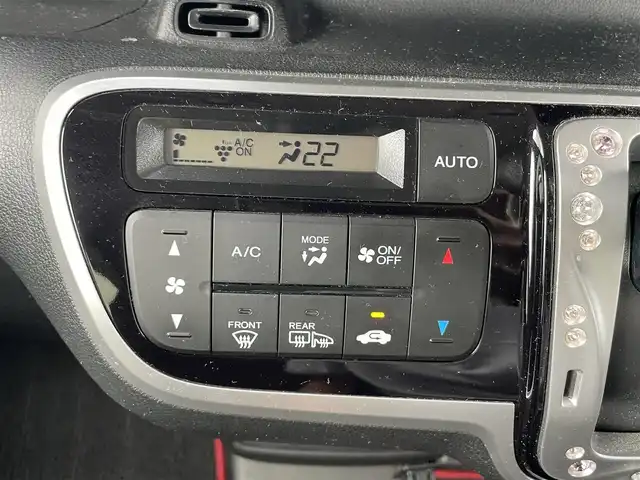 ホンダ Ｎ ＢＯＸ カスタム G SSパッケージ 千葉県 2017(平29)年 7.5万km クリスタルブラックパール 純正メモリナビ(VXM-175VFi)/・フルセグ/BT/DVD/CD/USB/バックカメラ/ステアリングスイッチ/ETC/片側パワースライドドア/シートヒーター(D/N席)/HIDヘッドライト/オートライト/フォグライト/スマートキー/プッシュスタート/純正フロアマット/サイドバイザー/純正14インチAW/電動格ミラー