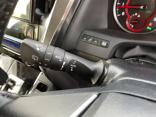 トヨタ アルファード S Cパッケージ 滋賀県 2018(平30)年 6.6万km ホワイトパールクリスタルシャイン 純正10インチナビ/【Bluetooth/CD/DVD/フルセグTV/HDMI/USB】/純正フリップダウンモニター/トヨタセーフティセンス/・プリクラッシュセーフティ/・レーンディパーチャーアラート/・レーダークルーズコントロール/・オートマチックハイビーム/バックカメラ/クリアランスソナー/ブラインドスポットモニター/両側パワースライドドア/F/S/Rモデリスタエアロ/LEDヘッドライト/レザーシート/D/Nパワーシート/D/Nシートヒーター/D/Nシートベンチレーション/二列目パワーリクライニング/N席/二列目パワーオットマン/ステアリングヒーター/パワーバックドア/前後ドライブレコーダー/ビルトインETC/電動パーキングブレーキ/オートブレーキホールド/プッシュスタート/スマートキー/ステアリングリモコン