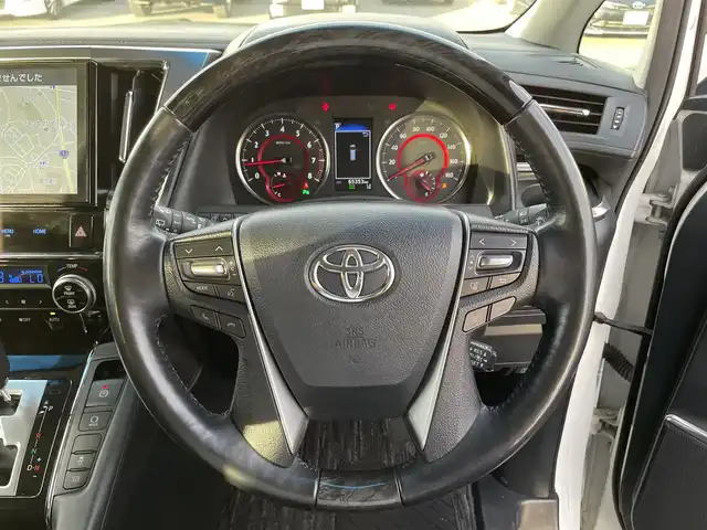 トヨタ アルファード S Cパッケージ 滋賀県 2018(平30)年 6.6万km ホワイトパールクリスタルシャイン 純正10インチナビ/【Bluetooth/CD/DVD/フルセグTV/HDMI/USB】/純正フリップダウンモニター/トヨタセーフティセンス/・プリクラッシュセーフティ/・レーンディパーチャーアラート/・レーダークルーズコントロール/・オートマチックハイビーム/バックカメラ/クリアランスソナー/ブラインドスポットモニター/両側パワースライドドア/F/S/Rモデリスタエアロ/LEDヘッドライト/レザーシート/D/Nパワーシート/D/Nシートヒーター/D/Nシートベンチレーション/二列目パワーリクライニング/N席/二列目パワーオットマン/ステアリングヒーター/パワーバックドア/前後ドライブレコーダー/ビルトインETC/電動パーキングブレーキ/オートブレーキホールド/プッシュスタート/スマートキー/ステアリングリモコン