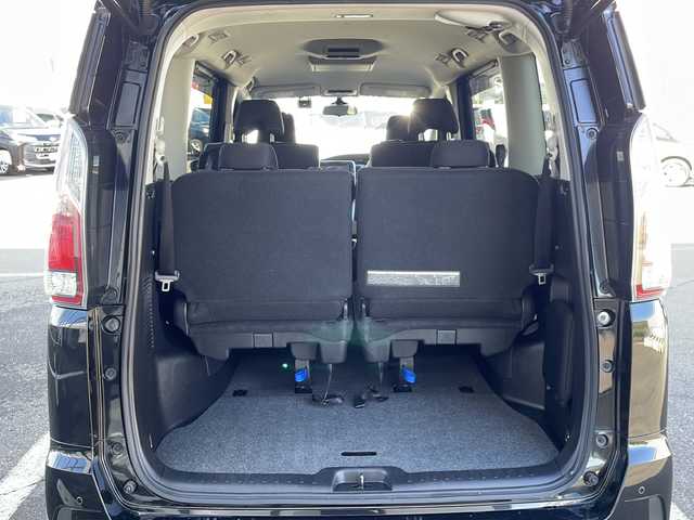 日産 セレナ ハイウェイスター Vセレクション 道東・釧路十勝 2018(平30)年 8.6万km ダイヤモンドブラック ・４WD/・純正9インチナビ/　（CD　DVD　AM　FM　BT　USB　AUX）/・純正フリップダウンモニター/・アラウンドビューモニター/・両側パワースライドドア/・ハンズフリーオートスライドドア/・クルーズコントロール/・エマージェンシーブレーキ/・前方ドライブレコーダー/・アイドリングストップ/・前後コーナーセンサー/・LEDライト/・サンシェード/・スマートキー/・プッシュスタート