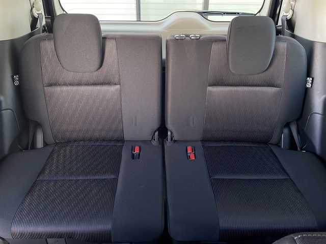 日産 セレナ ハイウェイスター Vセレクション 道東・釧路十勝 2018(平30)年 8.6万km ダイヤモンドブラック ・４WD/・純正9インチナビ/　（CD　DVD　AM　FM　BT　USB　AUX）/・純正フリップダウンモニター/・アラウンドビューモニター/・両側パワースライドドア/・ハンズフリーオートスライドドア/・クルーズコントロール/・エマージェンシーブレーキ/・前方ドライブレコーダー/・アイドリングストップ/・前後コーナーセンサー/・LEDライト/・サンシェード/・スマートキー/・プッシュスタート