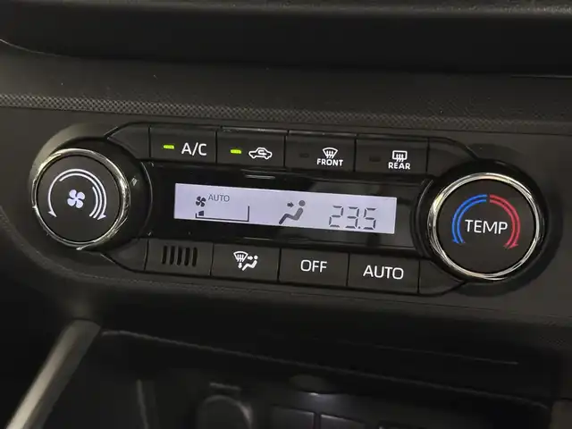 トヨタ ライズ G 三重県 2025(令7)年 0.2万km ナチュラルベージュマイカM ハイブリッド/FF/フロアCVT/純正 9インチ ディスプレイオーディオ/（FM/AM/TV/Bluetooth/USB/iPod/AppleCarPlay/AndroidAuto/HDMI）/【OP】パノラマモニター/ドライブレコーダー 前後/ビルトイン ETC2.0/スマートアシスト/・衝突警報機能（対車両・対歩行者）/・衝突回避支援ブレーキ機能（対車両・対歩行者）/・車線逸脱警報機能/・車線逸脱抑制制御機能（ステアリングアシスト機能）/・コーナーセンサー（前後2個）/・標識認識機能（進入禁止）/装備/・オートライト/・LED ヘッドランプ/・オートエアコン/・ステアリングスイッチ/・プッシュスタート/・電動格納ドアミラー/・パワーウインドウ/・パワーステアリング/・純正16inAW/・保/取/ディスプレイオーディオ取/・スマートキーx2/など