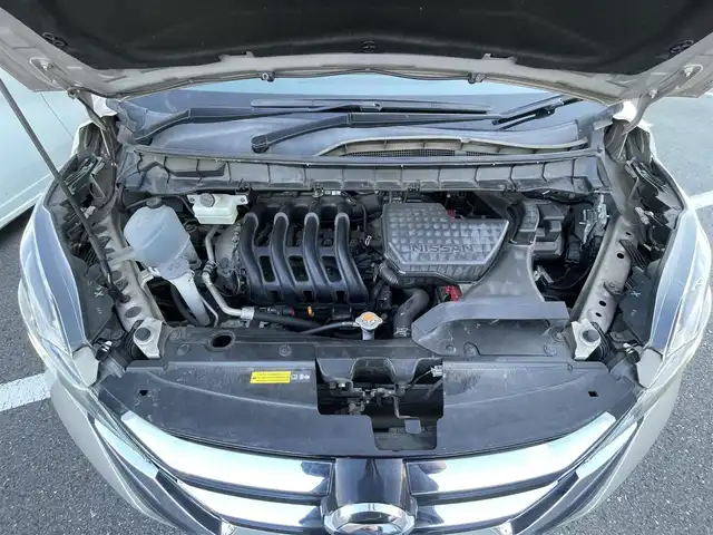 日産 セレナ ハイウェイスター プロパイロットED 栃木県 2017(平29)年 6.9万km カシミヤグレージュ エマージェンシーブレーキ/純正メモリナビ/フルセグTV/DVD/Bluetooth/USB/TVキャンセラー/純正フリップダウンモニター/バックカメラ/ETC/ドライブレコーダー/プロパイロット/両側ハンズフリーパワースライドドア/コーナーセンサー/リバース連動ミラー/LEDヘッドライト/フォグランプ/オートライト/スマートキー/アイドリングストppy/横滑り防止装置/保証書