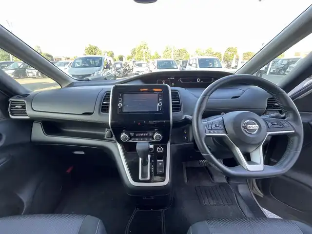 日産 セレナ ハイウェイスター プロパイロットED 栃木県 2017(平29)年 6.9万km カシミヤグレージュ エマージェンシーブレーキ/純正メモリナビ/フルセグTV/DVD/Bluetooth/USB/TVキャンセラー/純正フリップダウンモニター/バックカメラ/ETC/ドライブレコーダー/プロパイロット/両側ハンズフリーパワースライドドア/コーナーセンサー/リバース連動ミラー/LEDヘッドライト/フォグランプ/オートライト/スマートキー/アイドリングストppy/横滑り防止装置/保証書