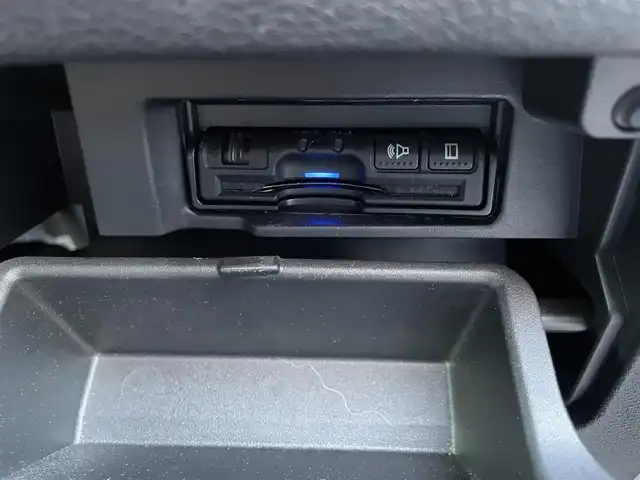 日産 セレナ ハイウェイスター プロパイロットED 栃木県 2017(平29)年 6.9万km カシミヤグレージュ エマージェンシーブレーキ/純正メモリナビ/フルセグTV/DVD/Bluetooth/USB/TVキャンセラー/純正フリップダウンモニター/バックカメラ/ETC/ドライブレコーダー/プロパイロット/両側ハンズフリーパワースライドドア/コーナーセンサー/リバース連動ミラー/LEDヘッドライト/フォグランプ/オートライト/スマートキー/アイドリングストppy/横滑り防止装置/保証書