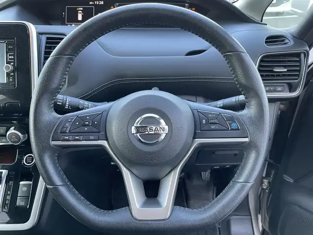 日産 セレナ ハイウェイスター プロパイロットED 栃木県 2017(平29)年 6.9万km カシミヤグレージュ エマージェンシーブレーキ/純正メモリナビ/フルセグTV/DVD/Bluetooth/USB/TVキャンセラー/純正フリップダウンモニター/バックカメラ/ETC/ドライブレコーダー/プロパイロット/両側ハンズフリーパワースライドドア/コーナーセンサー/リバース連動ミラー/LEDヘッドライト/フォグランプ/オートライト/スマートキー/アイドリングストppy/横滑り防止装置/保証書