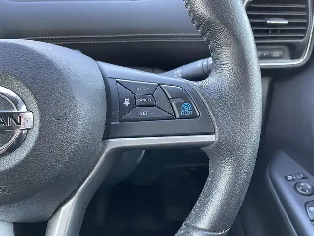 日産 セレナ ハイウェイスター プロパイロットED 栃木県 2017(平29)年 6.9万km カシミヤグレージュ エマージェンシーブレーキ/純正メモリナビ/フルセグTV/DVD/Bluetooth/USB/TVキャンセラー/純正フリップダウンモニター/バックカメラ/ETC/ドライブレコーダー/プロパイロット/両側ハンズフリーパワースライドドア/コーナーセンサー/リバース連動ミラー/LEDヘッドライト/フォグランプ/オートライト/スマートキー/アイドリングストppy/横滑り防止装置/保証書