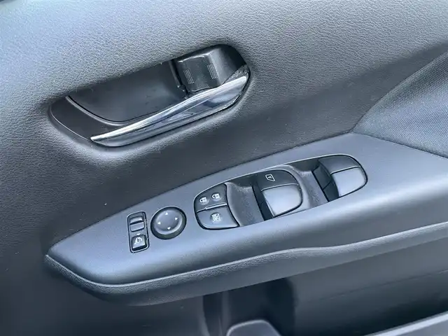 日産 セレナ ハイウェイスター プロパイロットED 栃木県 2017(平29)年 6.9万km カシミヤグレージュ エマージェンシーブレーキ/純正メモリナビ/フルセグTV/DVD/Bluetooth/USB/TVキャンセラー/純正フリップダウンモニター/バックカメラ/ETC/ドライブレコーダー/プロパイロット/両側ハンズフリーパワースライドドア/コーナーセンサー/リバース連動ミラー/LEDヘッドライト/フォグランプ/オートライト/スマートキー/アイドリングストppy/横滑り防止装置/保証書