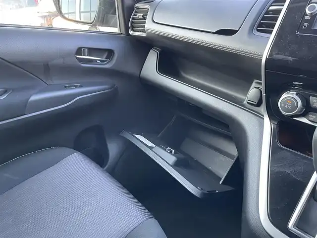 日産 セレナ ハイウェイスター プロパイロットED 栃木県 2017(平29)年 6.9万km カシミヤグレージュ エマージェンシーブレーキ/純正メモリナビ/フルセグTV/DVD/Bluetooth/USB/TVキャンセラー/純正フリップダウンモニター/バックカメラ/ETC/ドライブレコーダー/プロパイロット/両側ハンズフリーパワースライドドア/コーナーセンサー/リバース連動ミラー/LEDヘッドライト/フォグランプ/オートライト/スマートキー/アイドリングストppy/横滑り防止装置/保証書