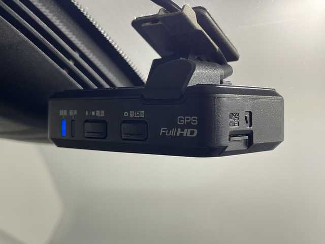 日産 セレナ e－パワー ハイウェイスター V 神奈川県 2018(平30)年 6.4万km ブリリアントシルバー プロパイロット/純正8型ナビ【MM517D-L】/・BT/フルセグTV/CD/DVD/BD/USB//AUX/アラウンドビューモニター/純正フリップダウンモニター/インテリジェントルームミラー/両側電動スライドドア/ハンズフリー/革巻きステアリング/ステアリングスイッチ/ステアリングヒーター/Autoライト/シートヒーター(D/N)/ETC/ドライブレコーダー/LEDヘッドライト/フォグランプ/インテリジェントキー/スペアキー/プッシュスタートボタン/2列目サンシェード/前後ソナー/純正15インチアルミホイール/純正フロアマット